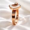 Anillo Acero rosado corazón.