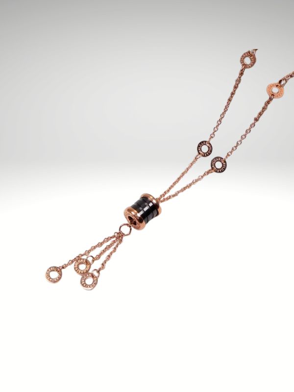 Collar de acero 316L diseño italiano modelo cilindro color oro rosa