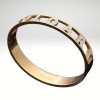 Pulsera con letras brillantes en acero oro rosa inoxidable diseño italiano.