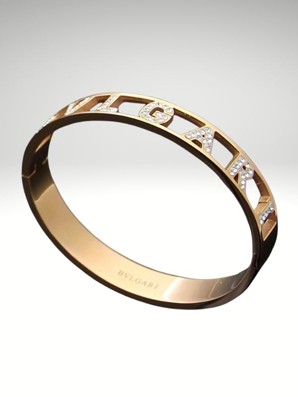 Pulsera con letras brillantes en acero oro rosa inoxidable diseño italiano.