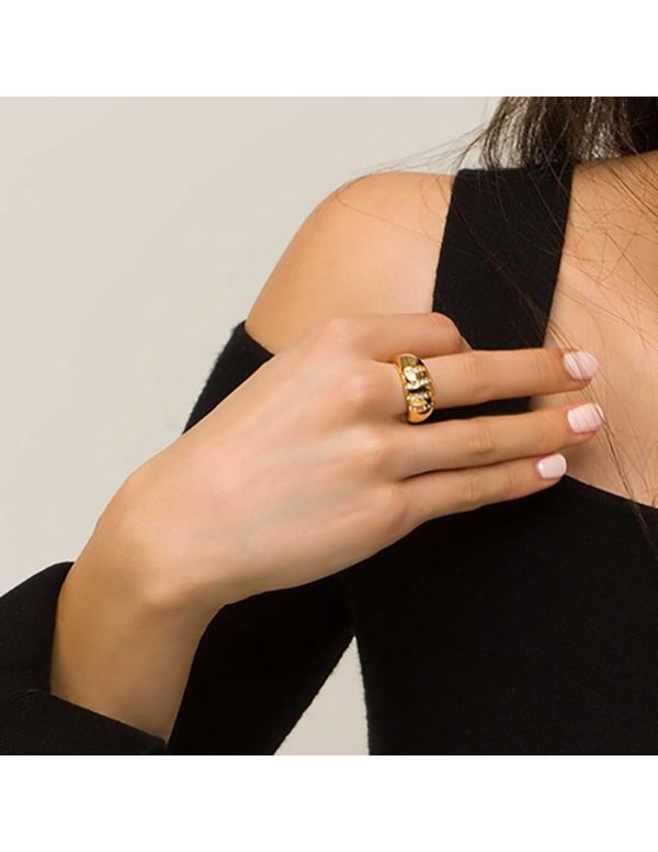 Anillo chapado oro con brillantes