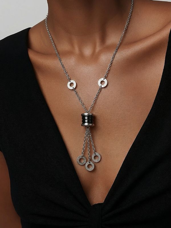 Collar Hermoso Acero 316L Largo Cilindro Negro hover