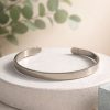 Brazalete abierto acero 316L para hombre, diámetro 58mm y ancho 5mm.