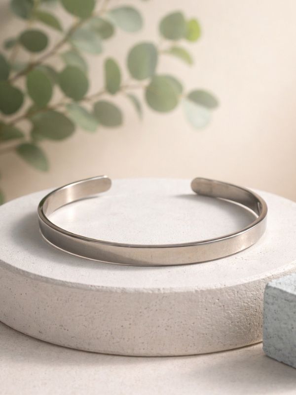 Brazalete abierto acero 316L para hombre, diámetro 58mm y ancho 5mm.