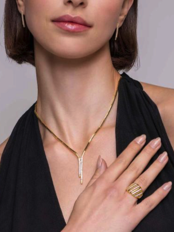 mujer-anillo-plata-circonitas