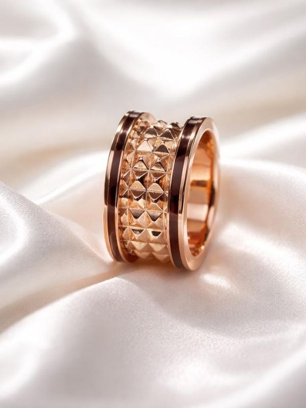 Anillo Acero inoxidable bordes negros rosado