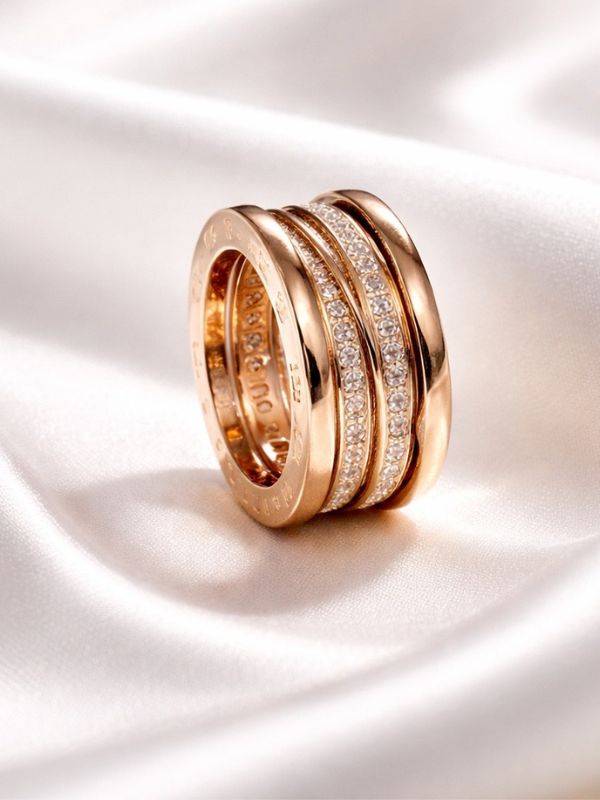 Anillo Acero dibujo circonitas rosado