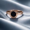 Anillo Acero rosado piedra negra