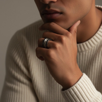 Anillo acero 316L bordes negros diseño